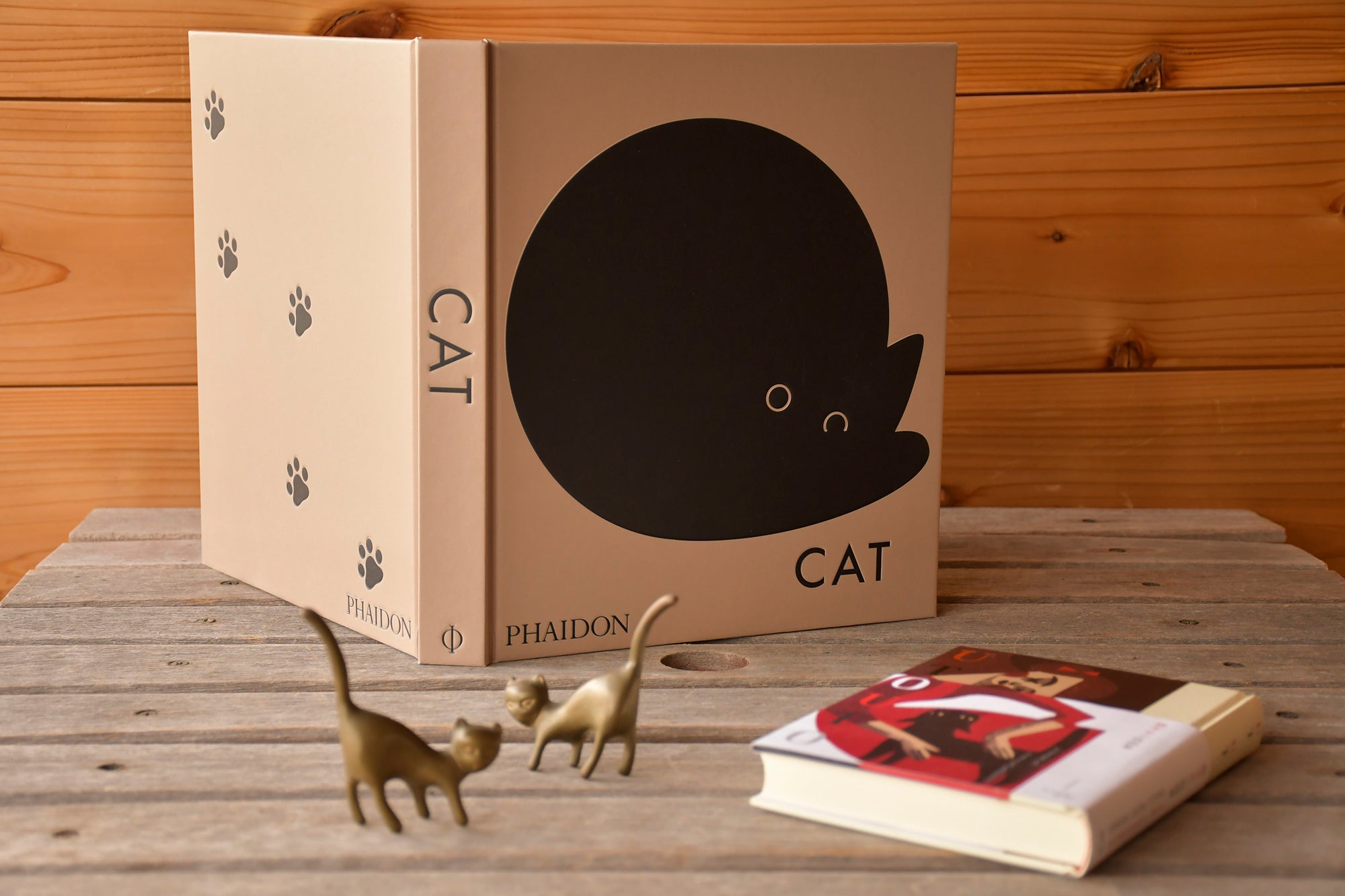 [WALLFLOWER CATALOGUE] FILE 031.  Phaidon Editors - Cat