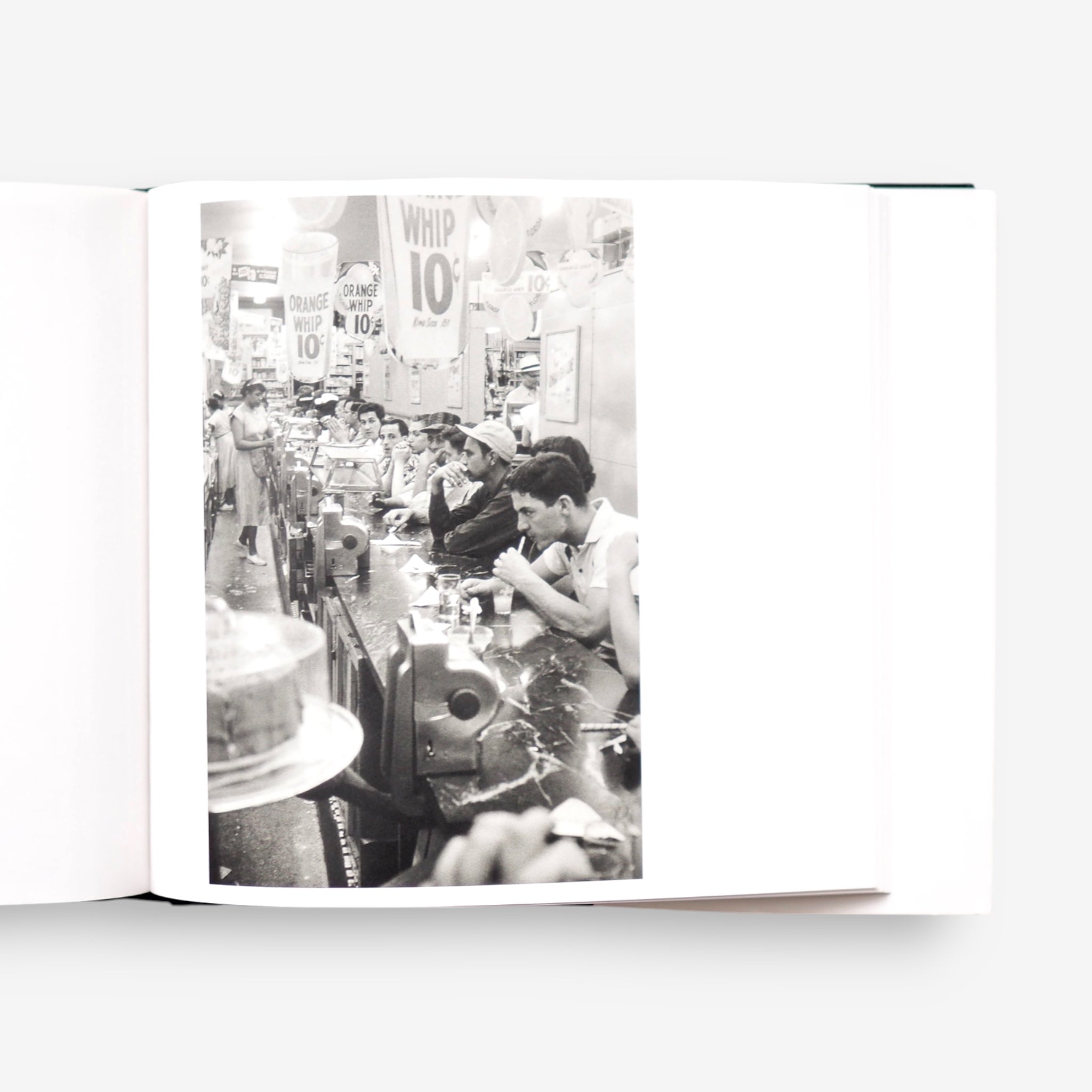 Robert Frank - THE AMERICANS (2024, Aperture)[OUTLET] | backyard archi