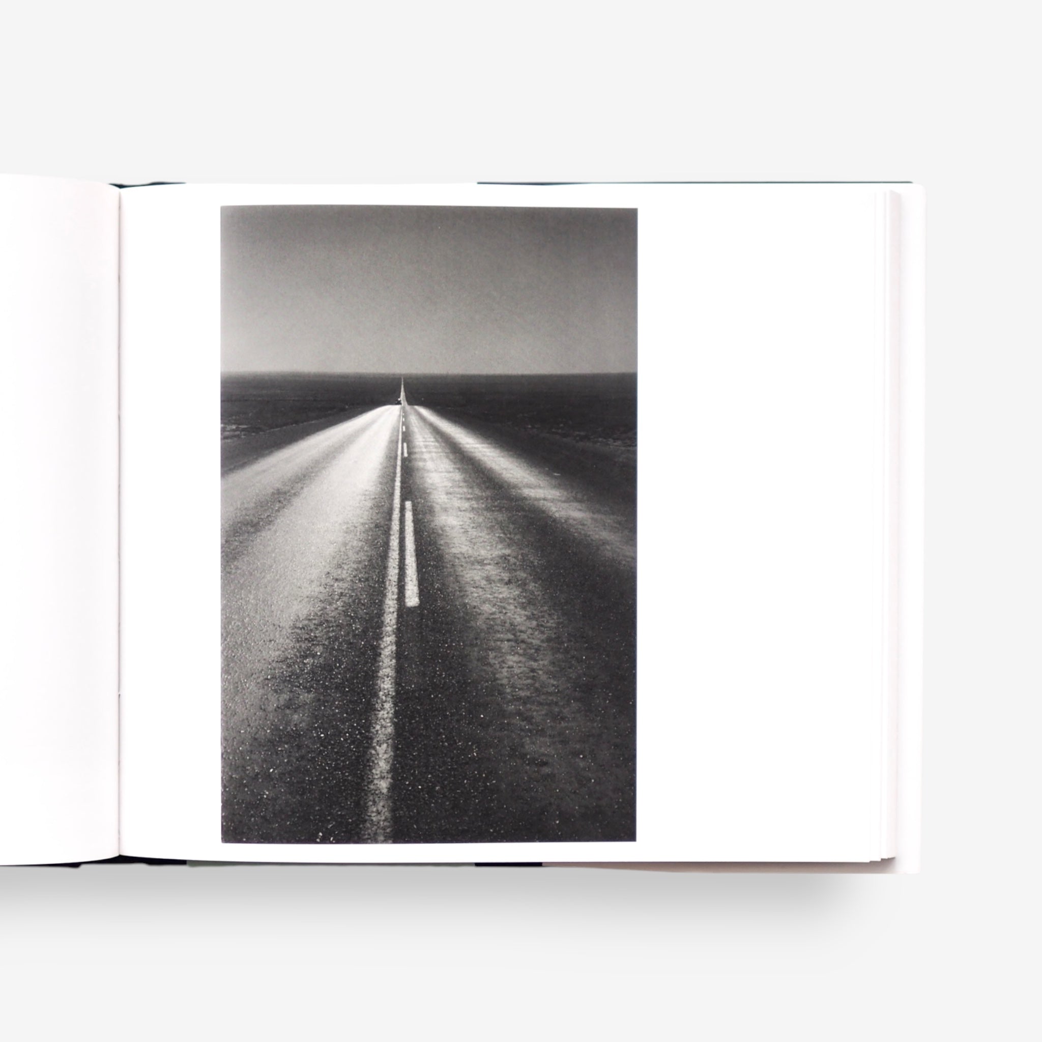 Robert Frank - THE AMERICANS (2024, Aperture)[OUTLET] | backyard archi