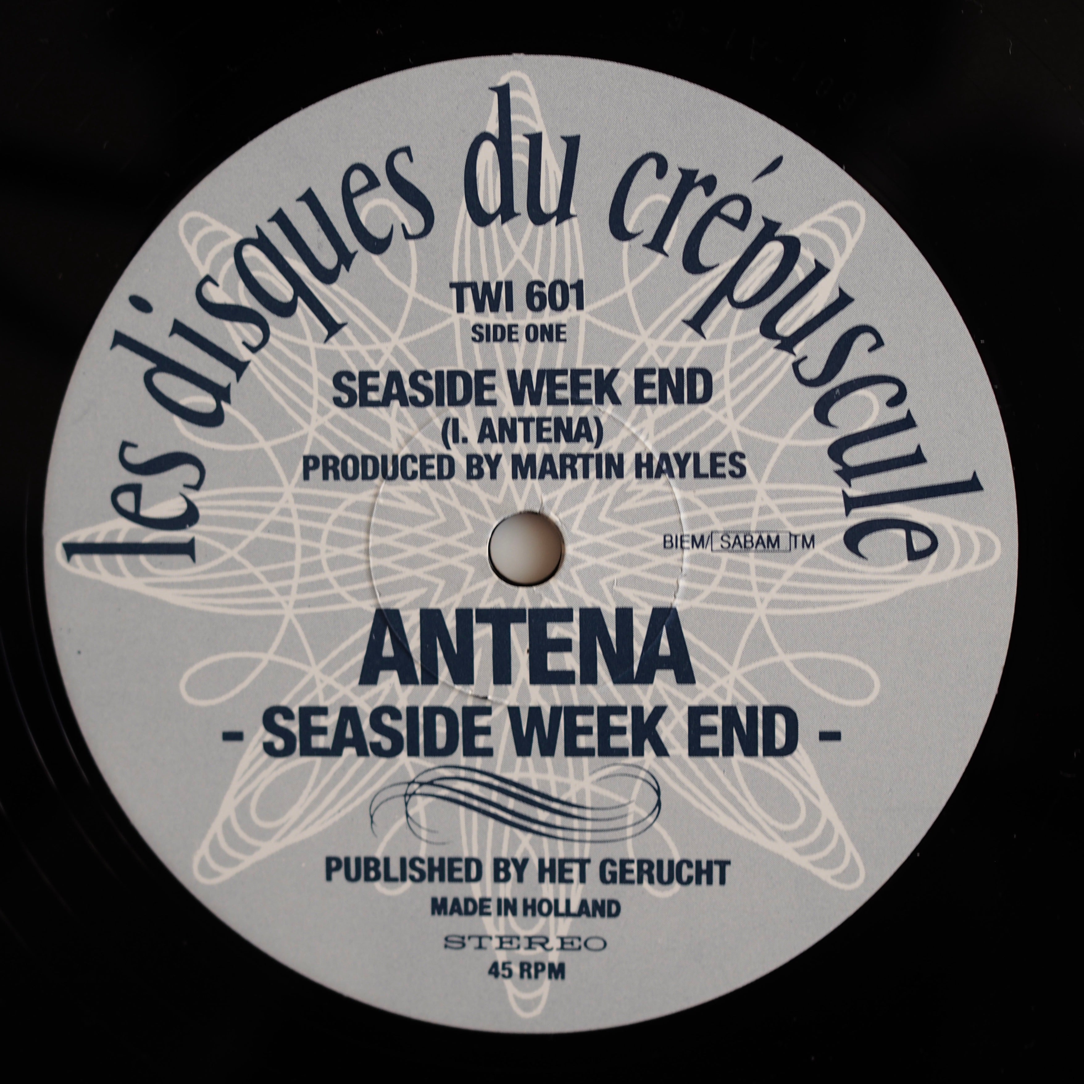 ANTENA - Seaside Week End［used / 2nd restock］