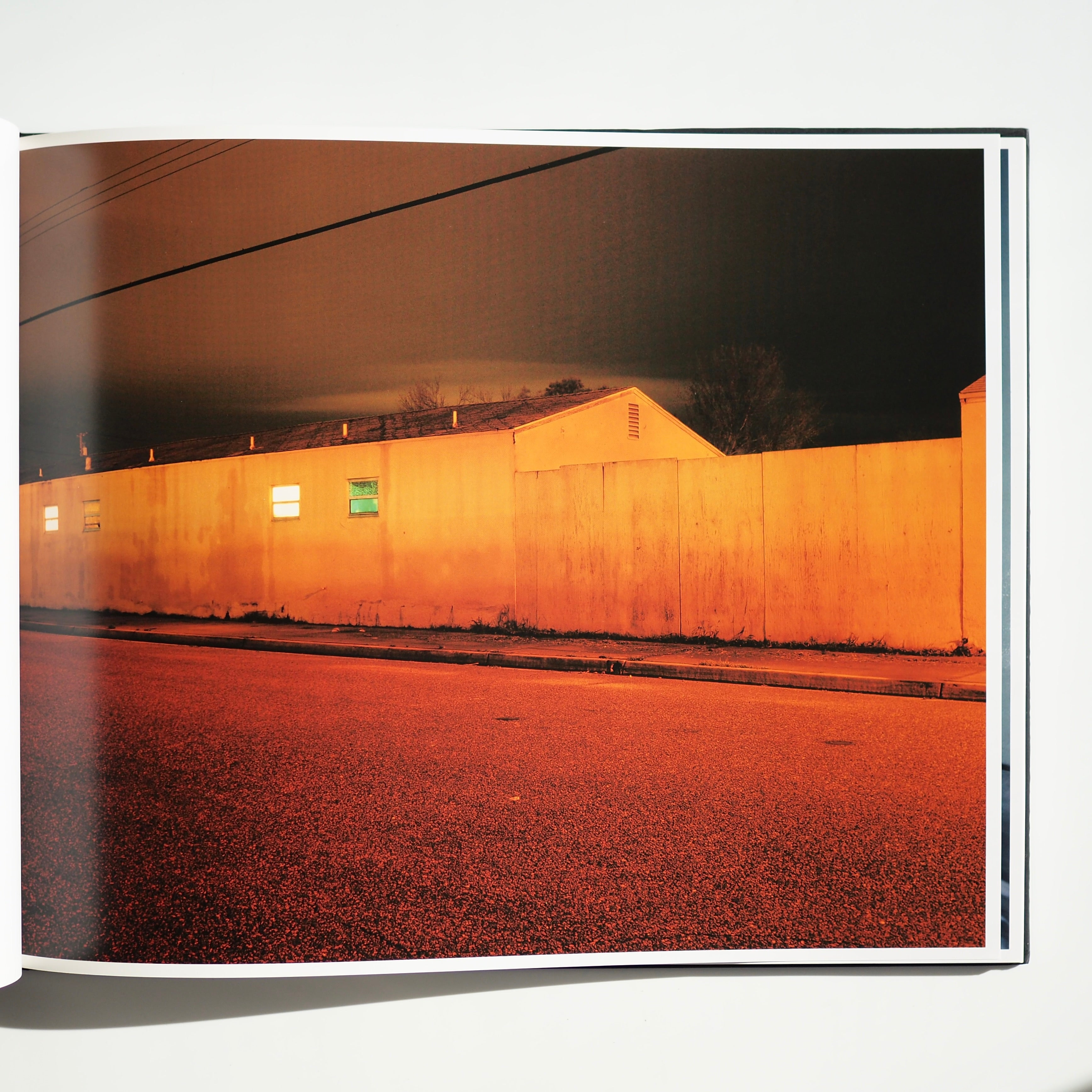 todd hido between the two トッドハイド大判写真集 Todd Hido - BETWEEN THE TWO (The second printing) [USED]