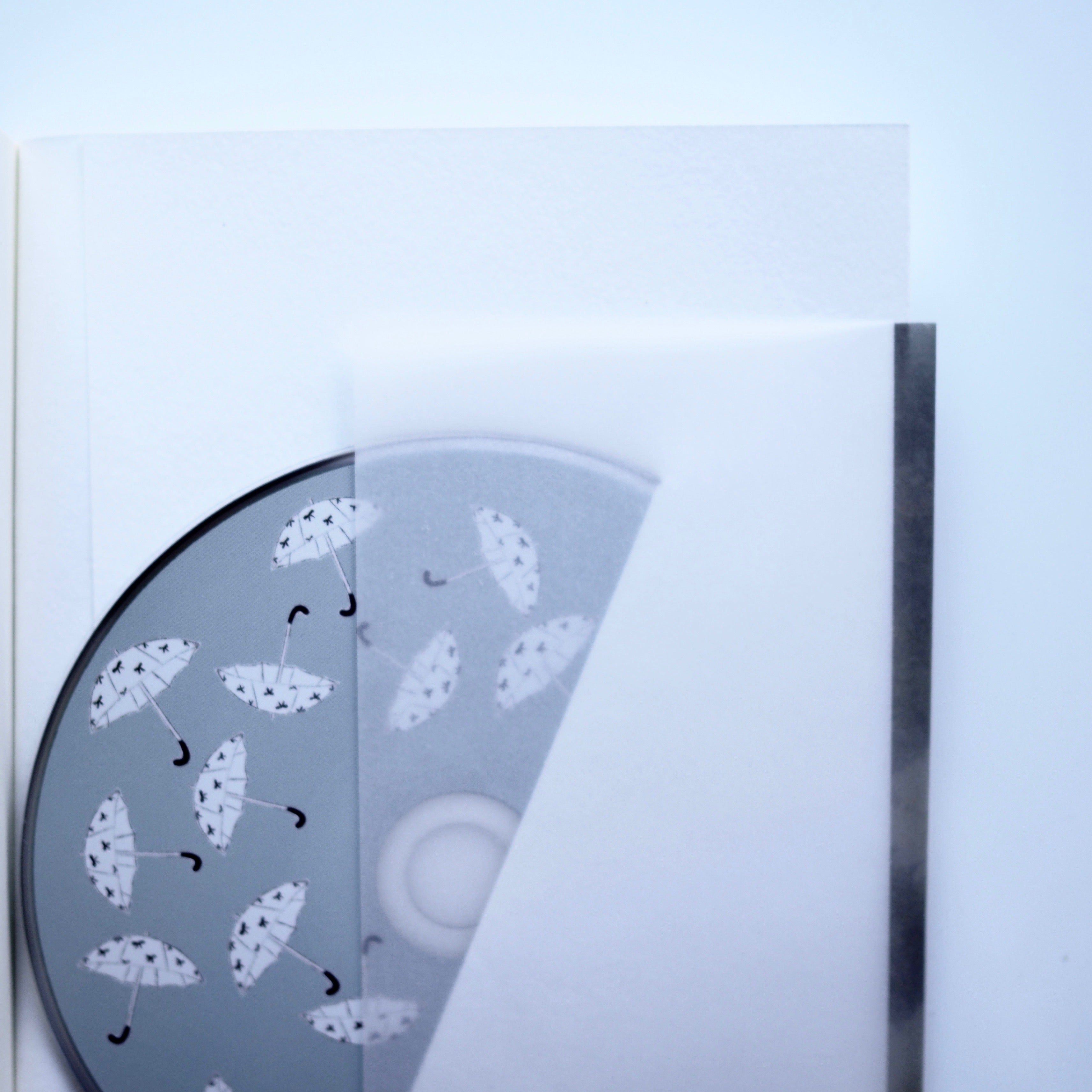 Poetry by Yoshi Nakamura Illustrated by Shino Kobayashi - Fragments of hollow days ~ Recueil de poèmes extrêmement privé ~ [NEW]