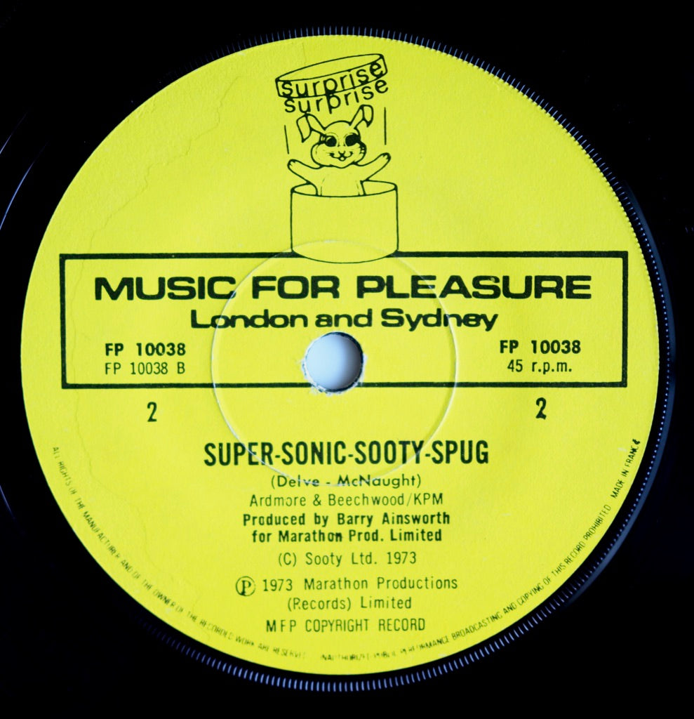 Sooty sings My Friend and I and Super-Sonic-Sooty-Spug［used］